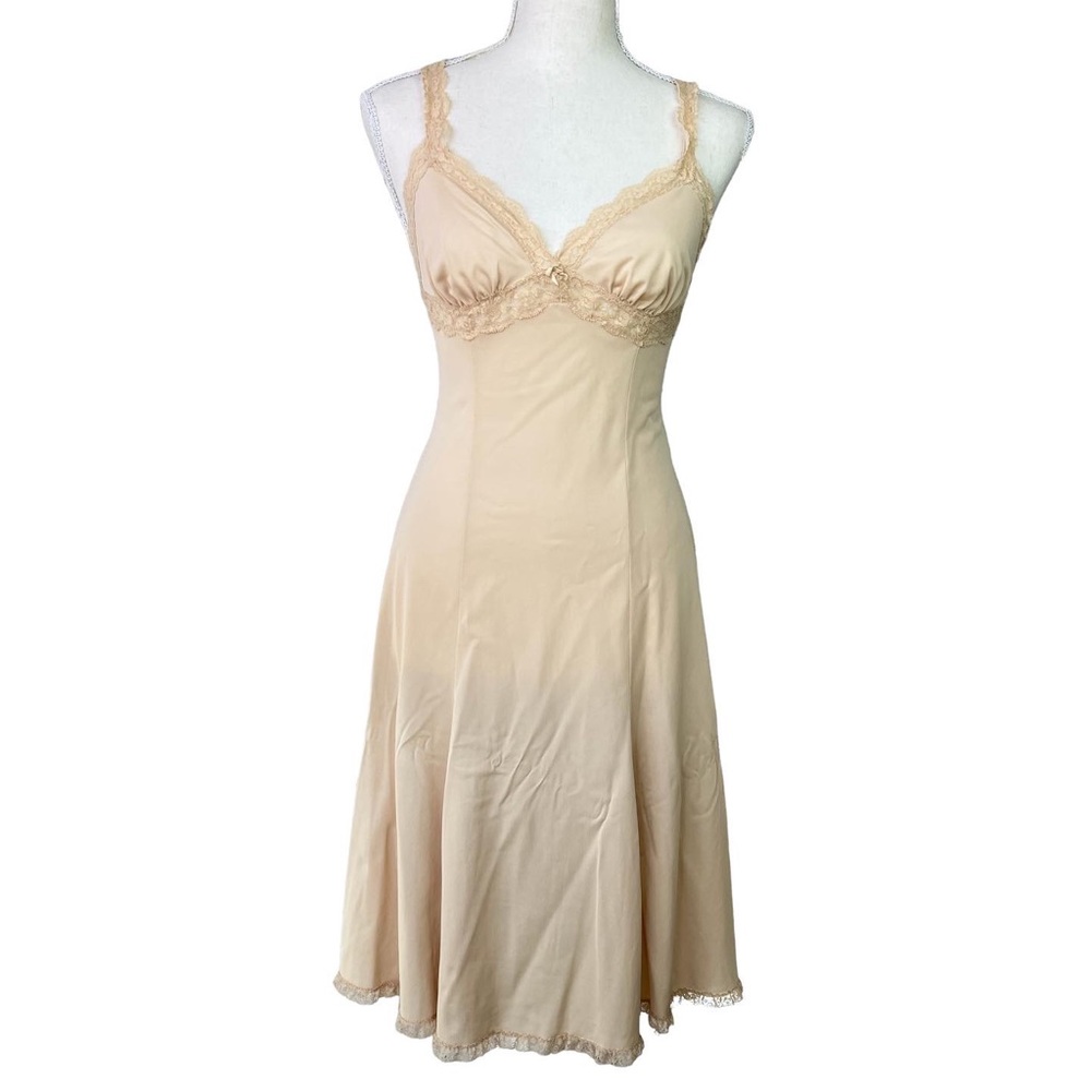 Vintage Olga Nude Beige Stretch Nylon Slip